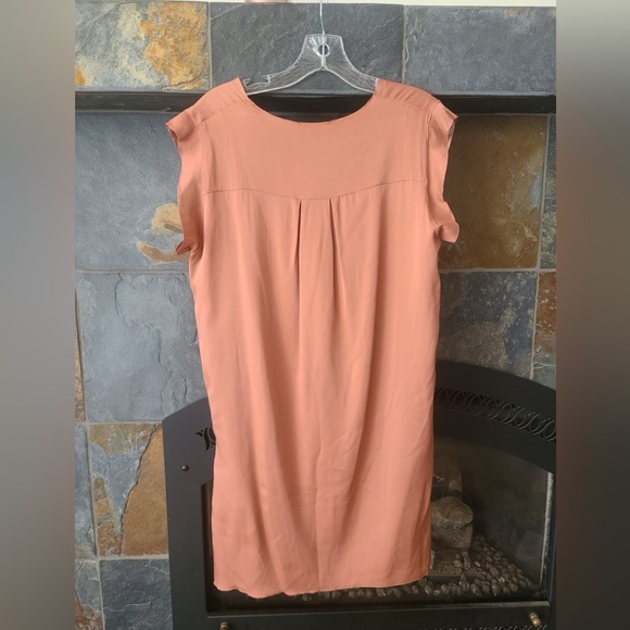 🔴Vince Pink-Orange Silk Polyester Cap Sleeve V-Neck Dress Size 6 Midi Length - Picture 9 of 9